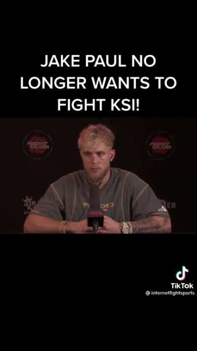 Jake is scared of our fatneek