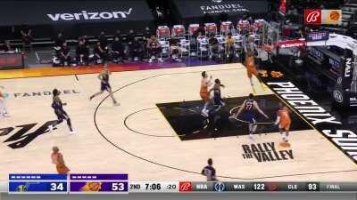 [Highlight] Suns force the turnover and CP3 lobs it up to Mikal Bridges who throws it down!