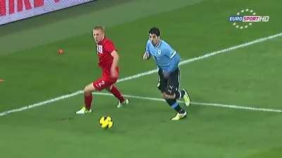 On this day, 10 years ago, Luis Suarez puts in a magical display against Poland & Lewandowski