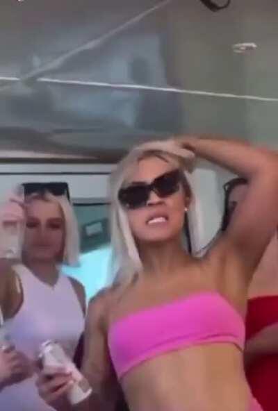 Some next level gurning