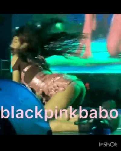 Lisa's ass is on another level.