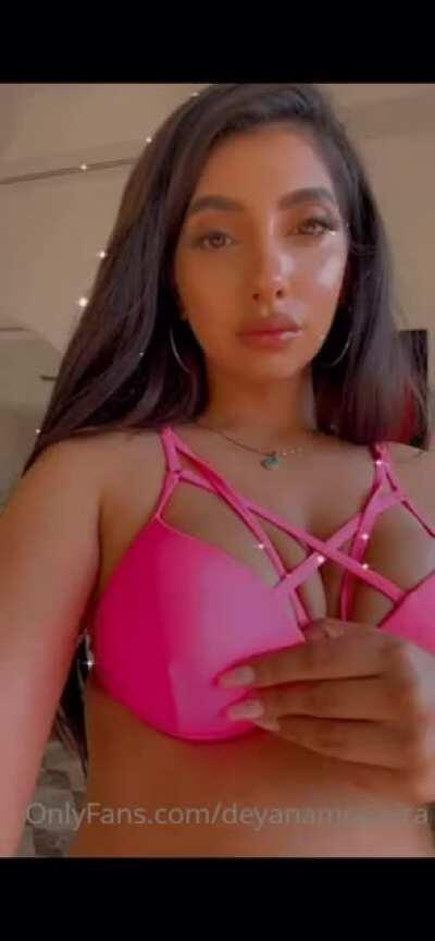 My subscription ends today we need another hero to upload her post lol 😂🤷🏻‍♂️ since yall dont wanna send me a 1$ on cash app : SFerrox23