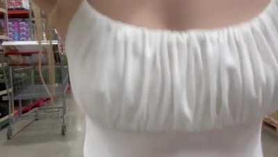 Subtle Costco bounce