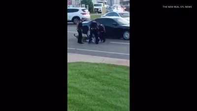 Missouri police officers let a police dog attack a suspect; he was defenseless and posed no apparent threat to the officers.