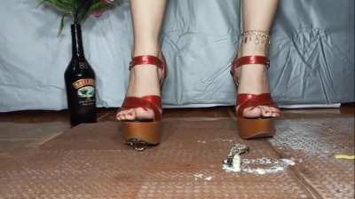 Latina woman crush roach