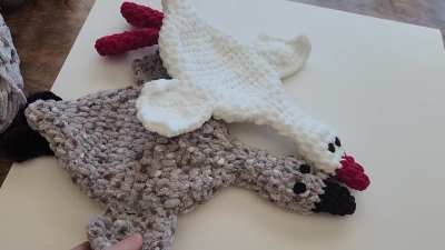 Crochet Wings for Any Bird or Creature! Easy Step-by-Step Tutorial (Goose Example) Part of my goose lovey pattern. Youtube video -  