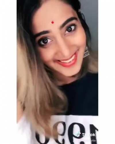 Apple lanti boddu (navel)