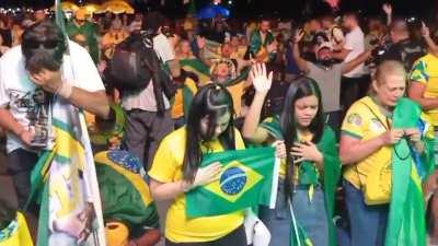 O GADO CHORANDO ME ENCHE DE ENERGIA KKKKKKKKKKKKKKK