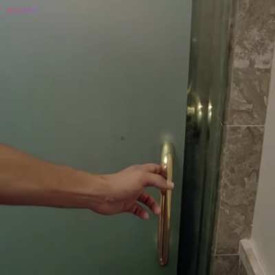 Anna Nicole Smith - Skyscraper (1996)