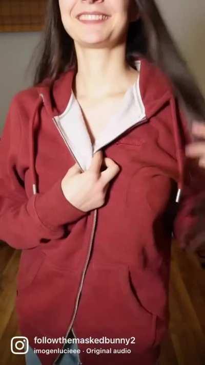 Farmgirl with Big Tits top 0.1% on Onlyfans !!!