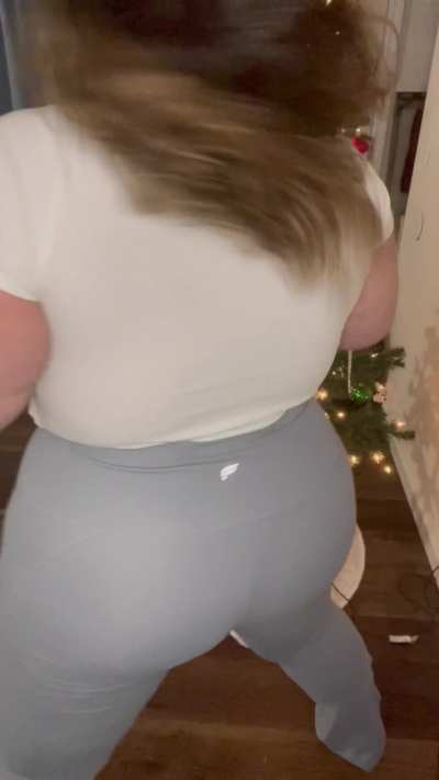 Name 3 things you would do to me if I was your Christmas gift 