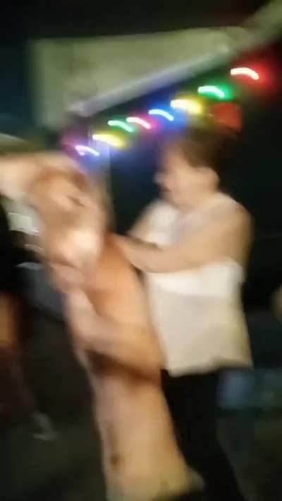 Le compre una almohada de Chayanne a mi abuela por su cumpleaños