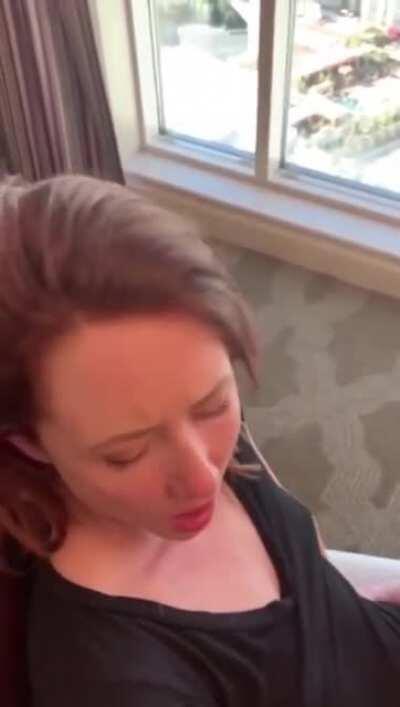 [D/D] caught daughter playing in front of her cam