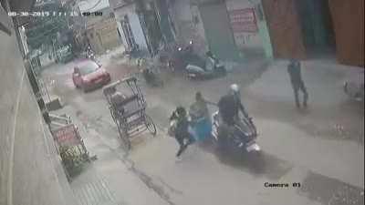 Snatcher gets snatched...