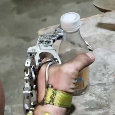 Mechanical prosthetic hand.