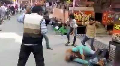People from two chat shop fighting over customer, 8 were arrested