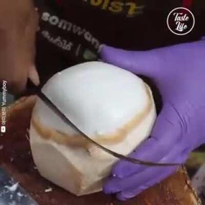 Weird coconut tool at 3:30