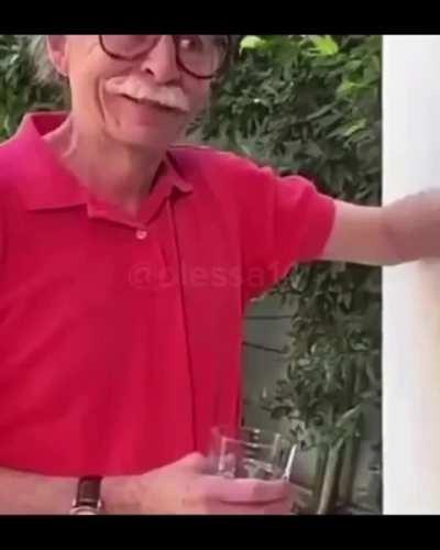 Grandpa, the ladies man