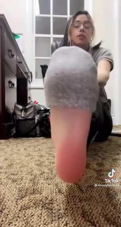 watch the whole vid shoes-socks-soles