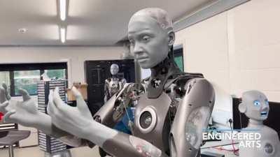 No it isn't CGI, it's fucking real