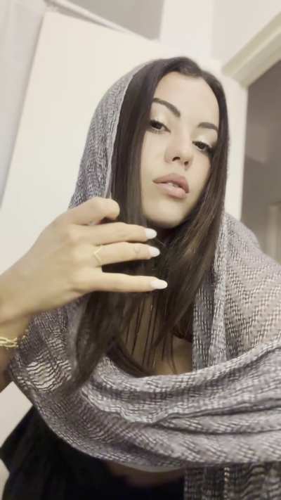 POV: Arab girl asked you not to tell her family that you took her virginity, what would you do?