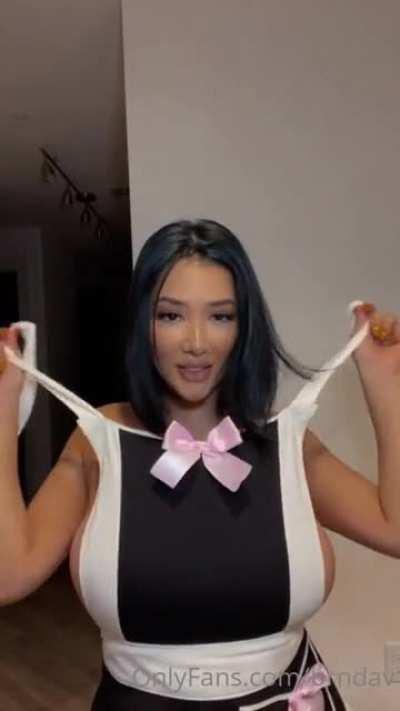 I come bearing a gift gentlemen!