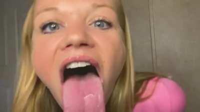 Long, wide and wet 👅💦