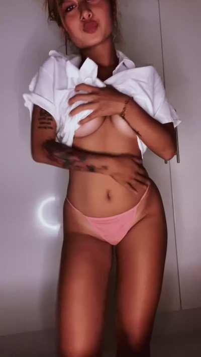 I hope there are also some new guys who see this post, so helloooo, do you like my body? 🥰