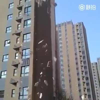 When r/OddlySatisfying and r/WellThatSucks collide.