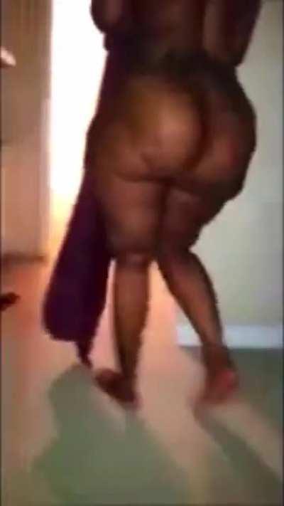 Ebony milf let me record her