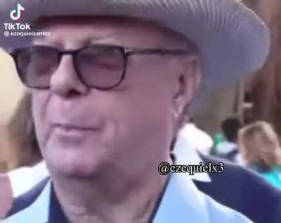 Que titulo le pongo a este video?