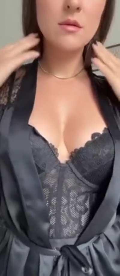 It has been a while since I’ve shown myself off to you