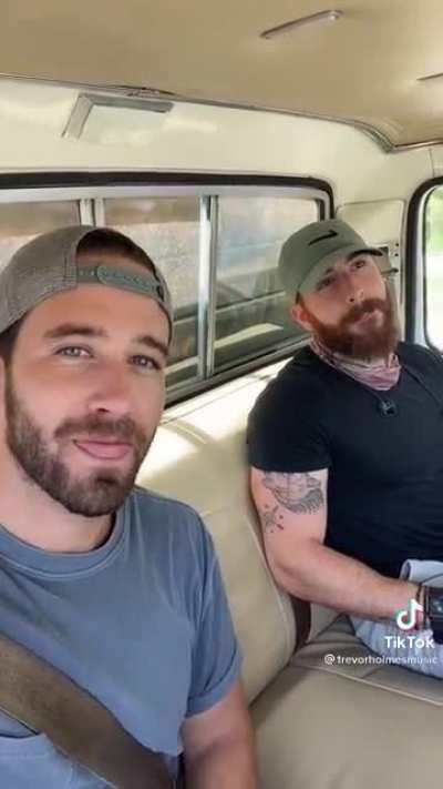 What's the matter baby 😂😂