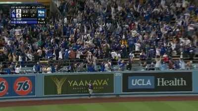 [Highlight] [Highlight] Chris Taylor hits his THIRD homer of the night and his sixth RBI to make it 7-2!