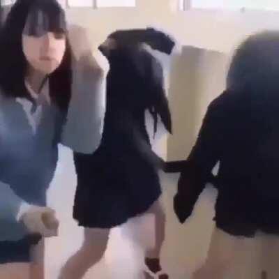 They already jamming to WLR in Japan 😲