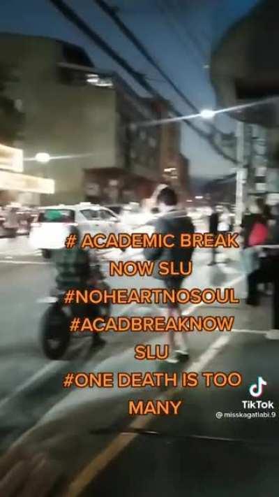 Students deserves an academic break.