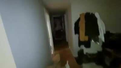 Encontraron al admin en una casa no mms!