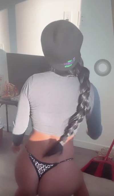 Be honest are into darkskins ?