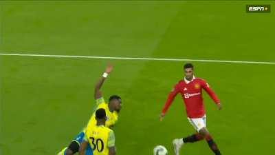 Alternate angle of Bruno's trivela to Rashford