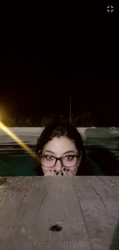 PoolTopTits