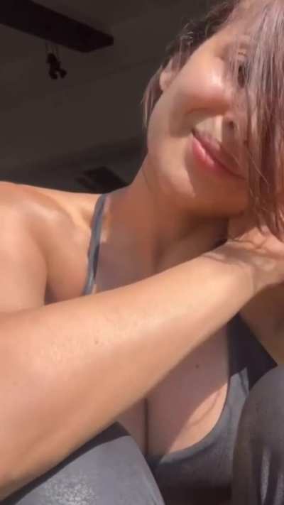 Sunkissed mommy Malaika 