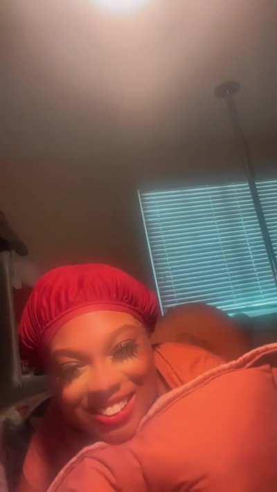 Rissa Twerking with no panties on