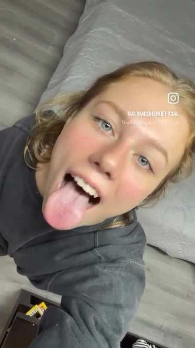 Alina (@alinaacohen)