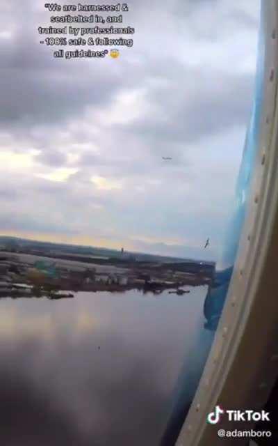 Free helicopter ride for the Uber Eats driver! 🚁😄