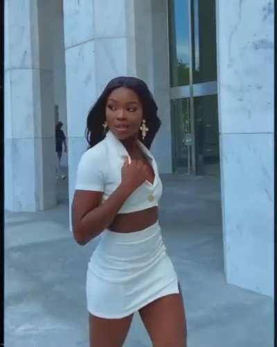 Melinda Melrose (Model/Reality Star)