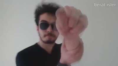 Porçay, Kirby ile birlikte nah çekip, coşuyor.