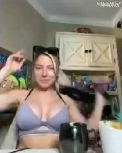 Alexa Bliss Bikini 😱🥵