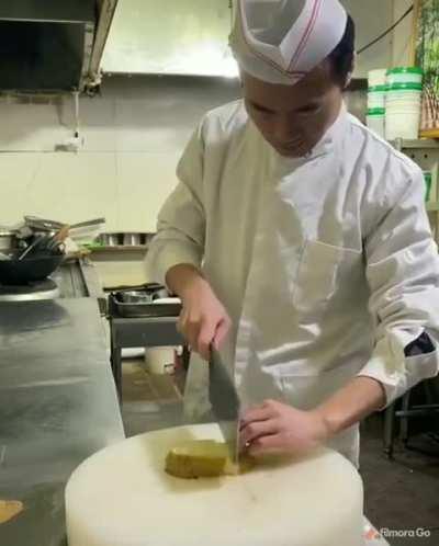 Slicing potato into a thin net: Legend