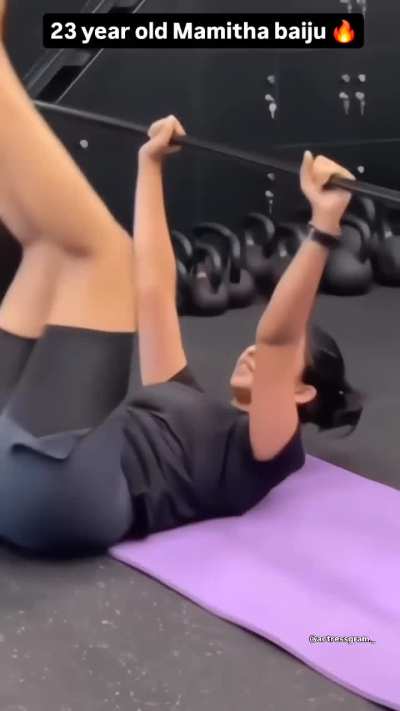 Actress Mamitha Baiju hot structure 