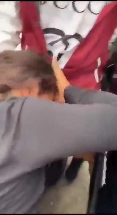 Ughh i need to use someone between two cars like that